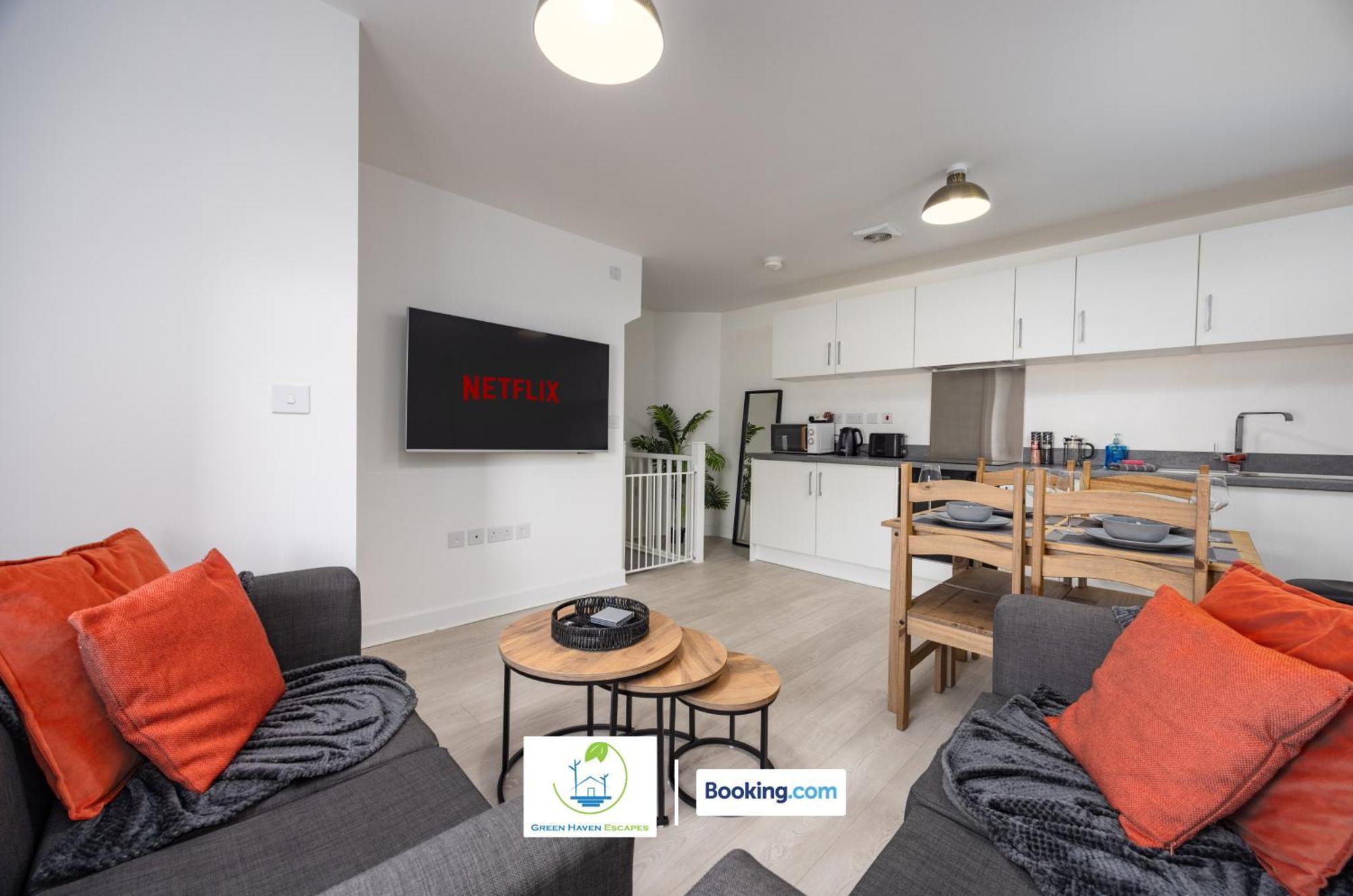 Apartment Cosy Retreat By Haven Escapes Short Lets & Serviced Seacroft With Free Off-street Parking & Pet-friendly *